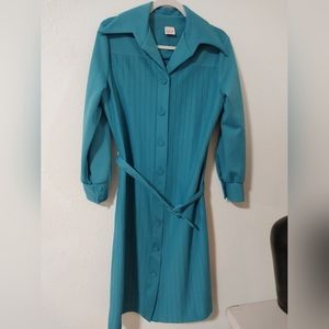Vintage 60s/ 70s woman's medium turquoise Dallas dress